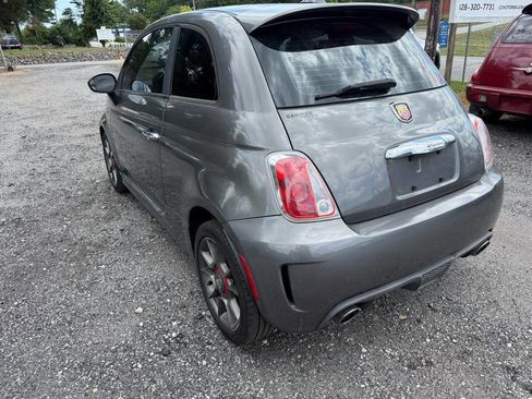 Used 2013 FIAT 500 Abarth w/ Beats Audio Pkg FWD image 9
