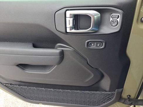 New 2026 Jeep Gladiator Sport AWD/4WD image 15