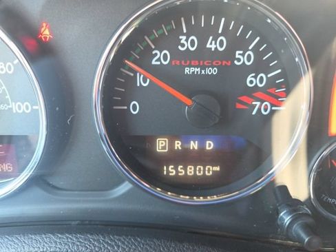 Used 2016 Jeep Wrangler Unlimited Rubicon AWD/4WD image 24