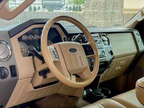 Used 2008 Ford F250 Lariat AWD/4WD image 4