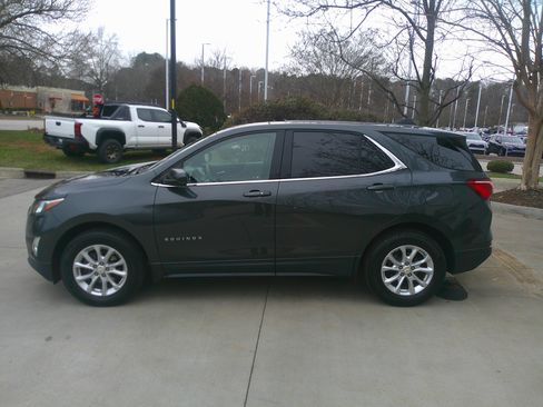 Used 2020 Chevrolet Equinox LT image 8