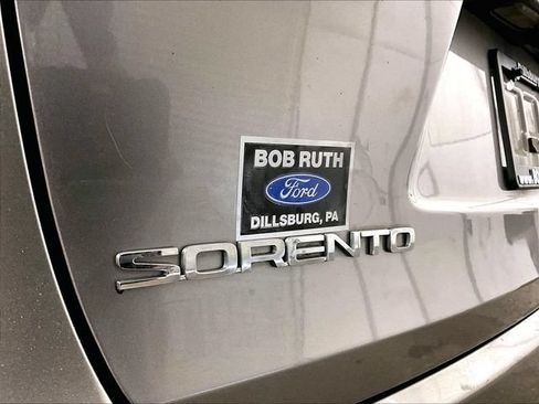 Used 2017 Kia Sorento AWD image 14