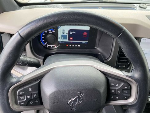 Used 2024 Ford Bronco Wildtrak image 15