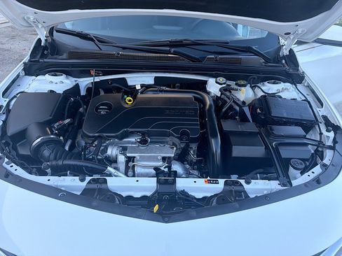 Used 2025 Chevrolet Malibu LT FWD image 33