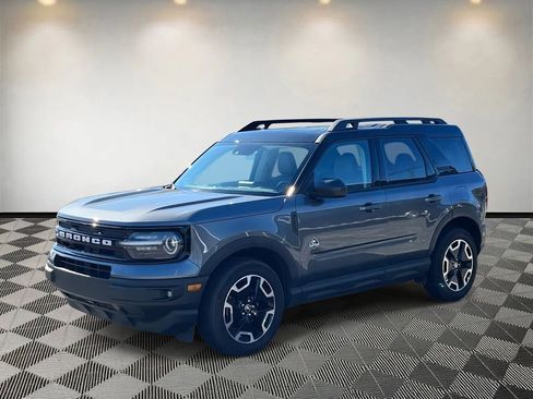 Used 2022 Ford Bronco Sport Outer Banks w/ Tech Package image 7