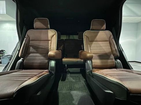 Certified 2024 GMC Yukon Denali Ultimate image 31