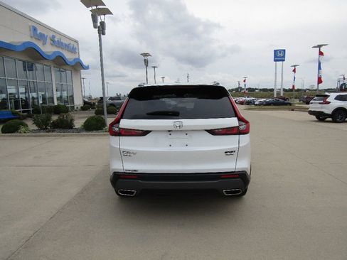 Used 2024 Honda CR-V Sport Touring image 6
