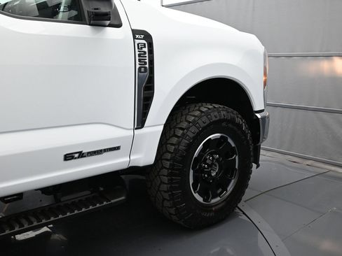 Used 2026 Ford F250 XLT AWD/4WD image 47