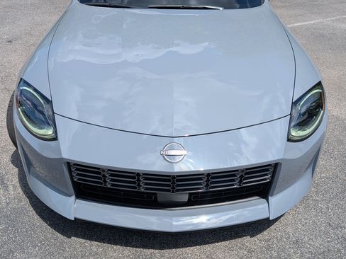 Used 2024 Nissan Z Performance w/ Floor Mat Package image 14