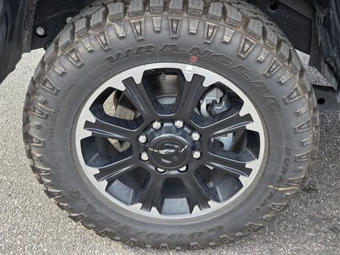 New 2025 RAM 2500 Rebel w/ Rebel Level 1 Equipment Group AWD/4WD image 5