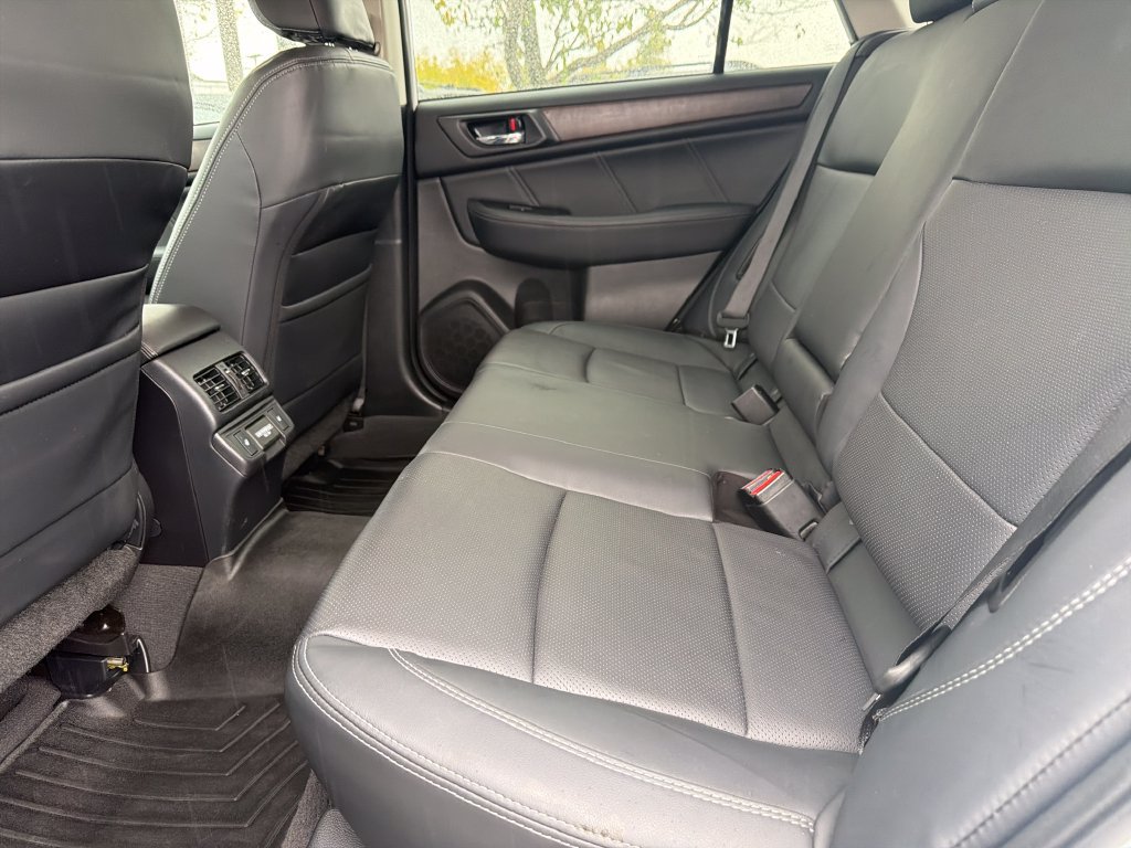 Used 2018 Subaru Outback 2.5i Limited AWD/4WD image 25