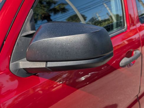 Used 2018 Toyota Tacoma SR image 16