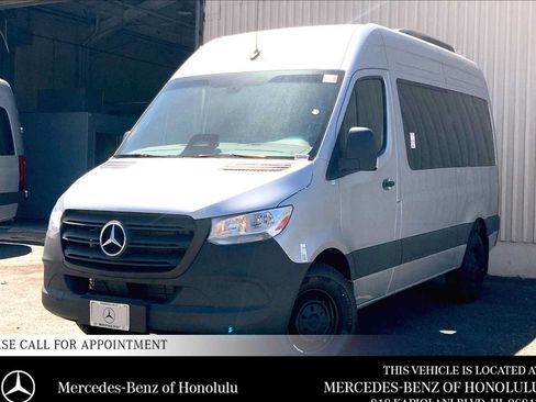 Used 2025 Mercedes-Benz Sprinter 2500 image 1