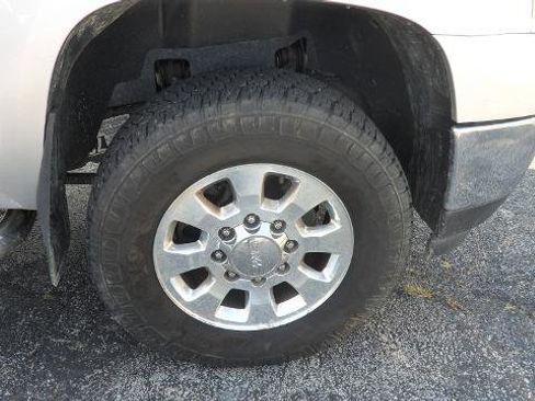 Used 2013 GMC Sierra 2500 SLE w/ SLE Preferred Package image 11