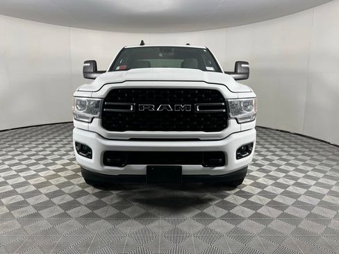 Used 2024 RAM 2500 Big Horn w/ Sport Appearance Package image 11