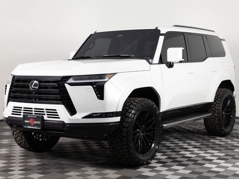 Used 2025 Lexus GX 550 w/ Cold Area Package AWD/4WD image 2