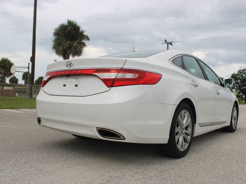 Used 2013 Hyundai Azera FWD image 26