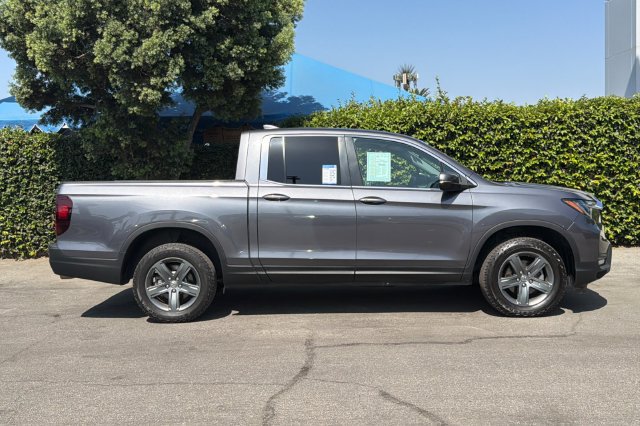 Certified 2023 Honda Ridgeline RTL image 3