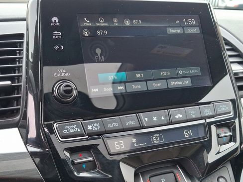 Used 2022 Honda Odyssey Elite image 16