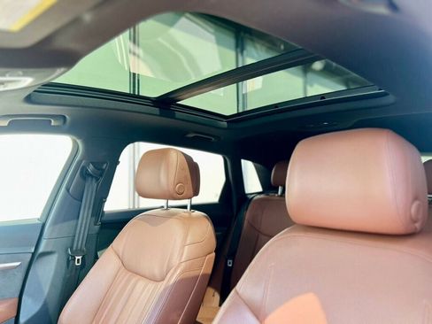 Used 2019 Audi e-tron Prestige w/ Prestige Package image 26