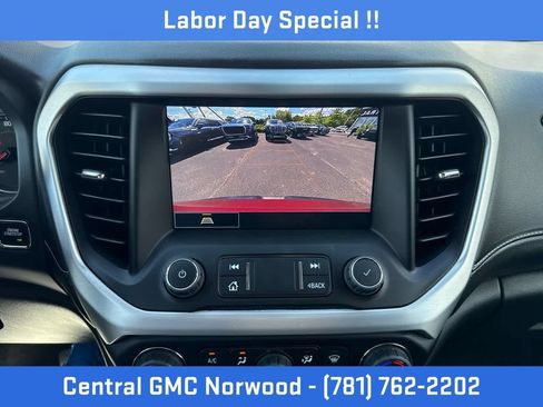 Certified 2023 GMC Acadia SLT w/ Elevation Edition AWD/4WD image 18