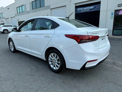 Used 2021 Hyundai Accent SEL FWD image 9