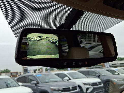 Used 2012 GMC Acadia SLT AWD/4WD image 18
