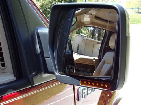 Used 2013 Ford F150 Lariat w/ Luxury Equipment Group image 19