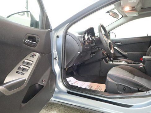 Used 2007 Pontiac G6 Sedan w/ Sport Package FWD image 9