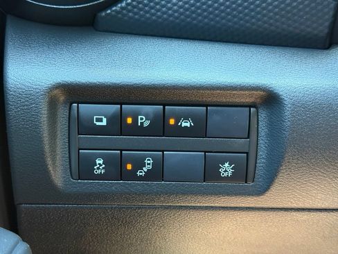 Used 2025 Nissan Kicks Play S FWD image 10