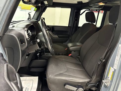 Used 2015 Jeep Wrangler Unlimited Sport w/ Quick Order Package 24S image 19