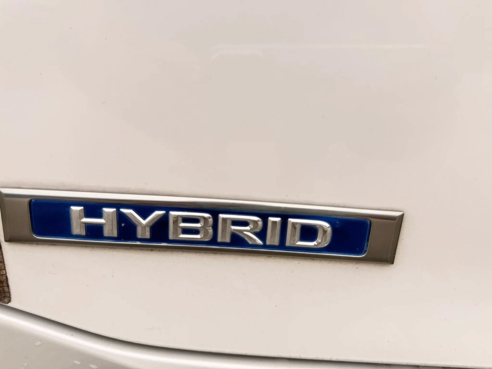 Used 2015 Lexus ES 300h w/ Navigation System Package FWD image 9