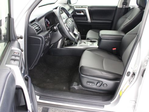 Used 2024 Toyota 4Runner SR5 Premium w/ Moonroof Package RWD image 14