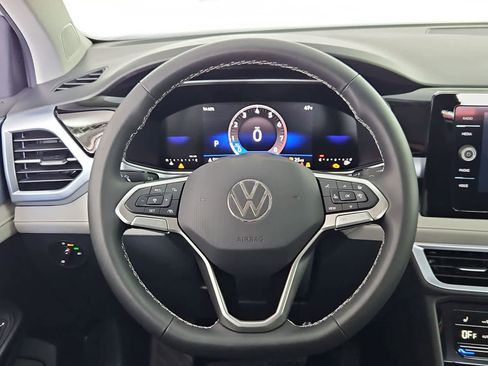 New 2026 Volkswagen Taos SE AWD/4WD image 23