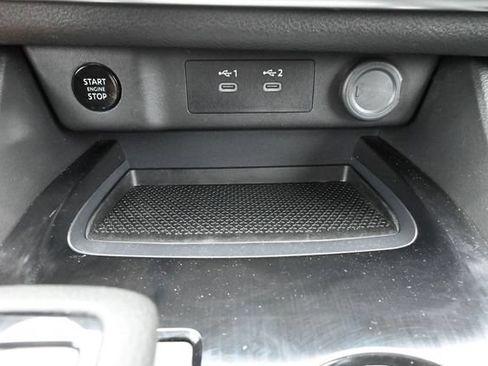 Used 2024 Nissan Rogue SV AWD/4WD image 40