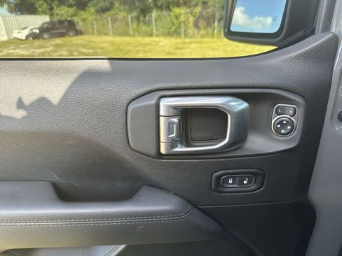 Certified 2021 Jeep Wrangler Unlimited Sahara image 16