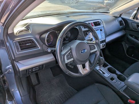 Used 2017 Subaru Legacy 2.5i Premium image 17