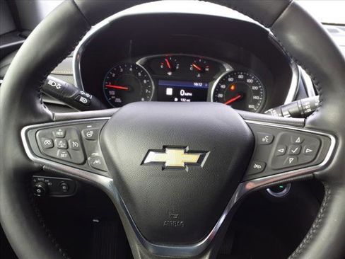 Used 2021 Chevrolet Equinox Premier image 16