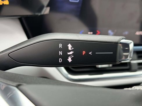 New 2026 Chevrolet Equinox EV LT image 13