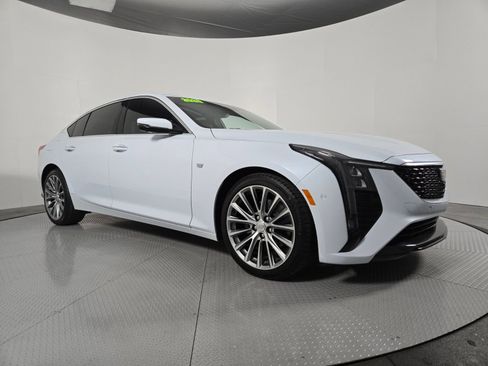 Used 2026 Cadillac CT5 Premium Luxury RWD image 2
