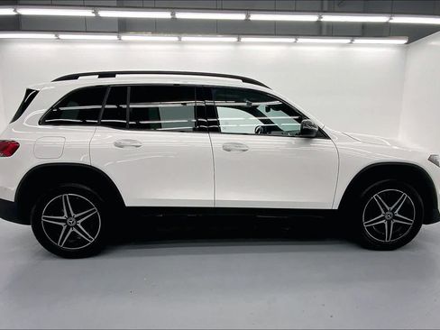 Used 2023 Mercedes-Benz EQB 250+ image 5