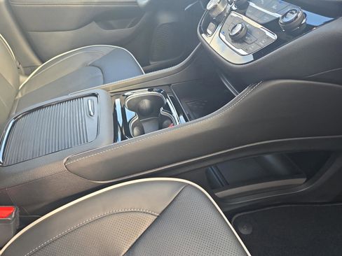 New 2026 Chrysler Pacifica Limited image 21