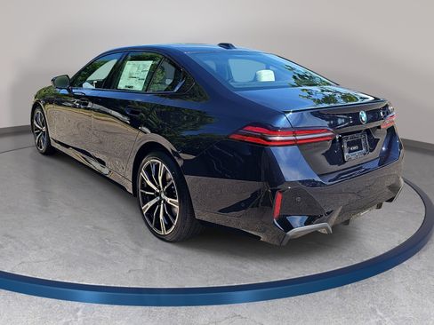 New 2027 BMW 530i RWD image 7