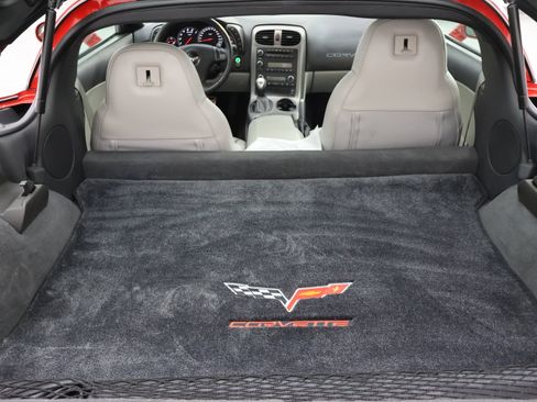 Used 2007 Chevrolet Corvette Coupe w/ Preferred Equipment Group RWD image 22