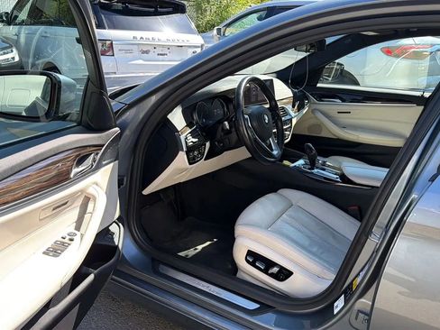 Used 2018 BMW 530i xDrive w/ Premium Package AWD/4WD image 22