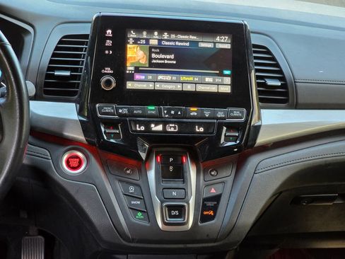 Used 2023 Honda Odyssey Sport image 19