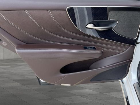 Used 2018 Lexus LS 500 w/ Interior Upgrade Package RWD image 10