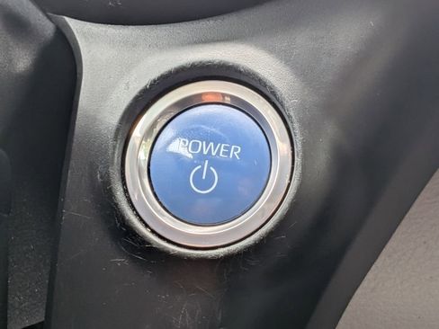 Used 2023 Toyota Sienna XLE FWD image 31