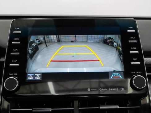 Used 2019 Toyota Avalon XSE image 22