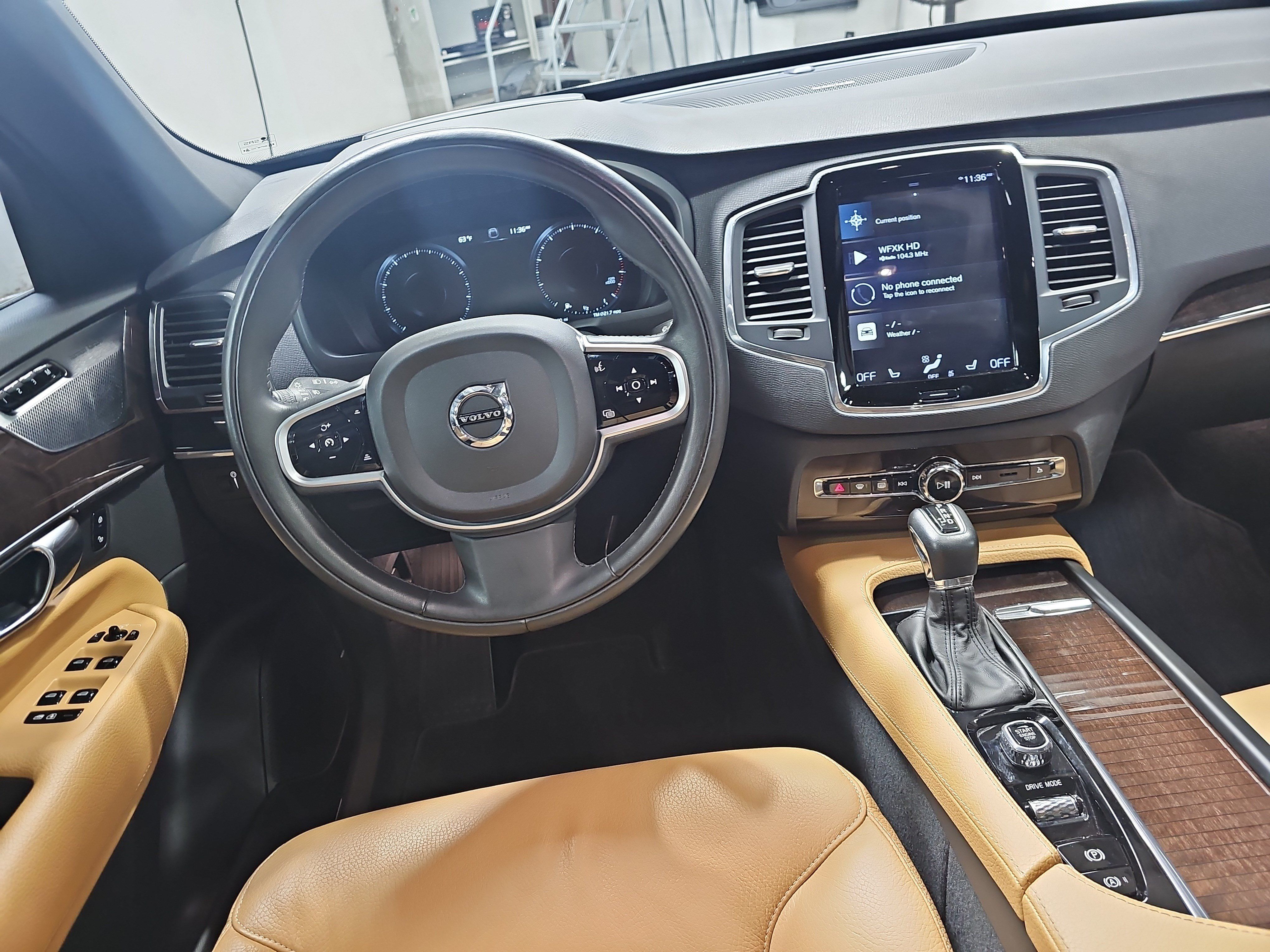 Used 2019 Volvo XC90 T6 Momentum w/ Advanced Package AWD/4WD image 18
